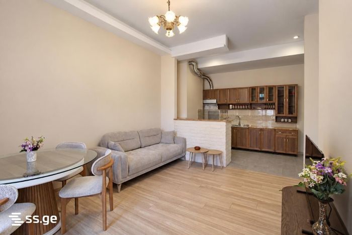 2 room Flat For Rent. Saburtalo  - picture #1
