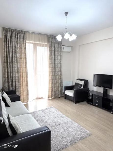 3 room Flat For Rent. Saburtalo  - picture #1