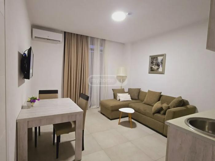 3 room Flat For Rent. Batumi - picture #1