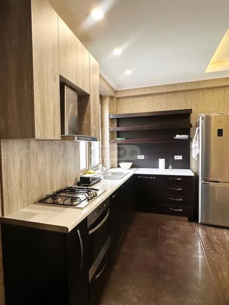 5 room Flat For Rent. Vake  - picture #1