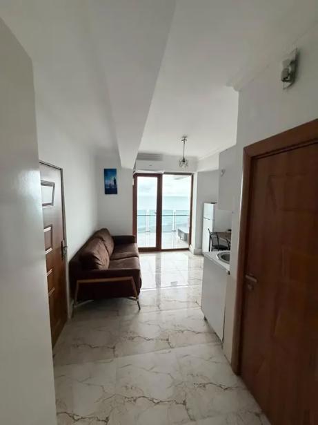 2 room Flat For Rent. Batumi - picture #1