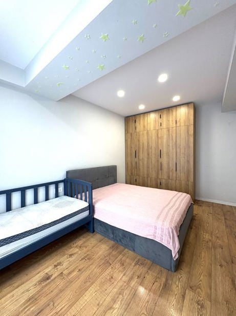 https://static.ss.ge/20261028/17_0d2bce94-120d-4213-94c7-f205e0f7956e_Thumb.jpg