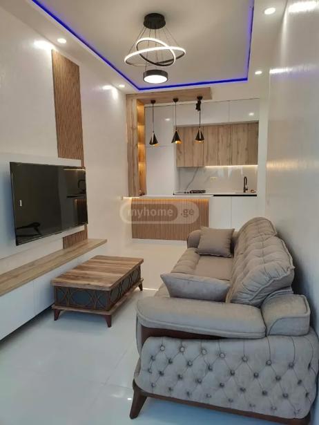 2 room Flat For Rent. Batumi - picture #1