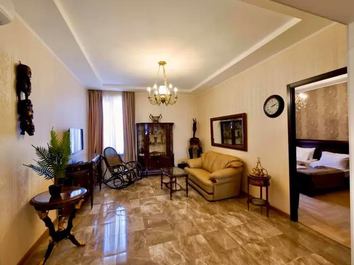 3 room Flat For Rent. Mtatsminda  - picture #1