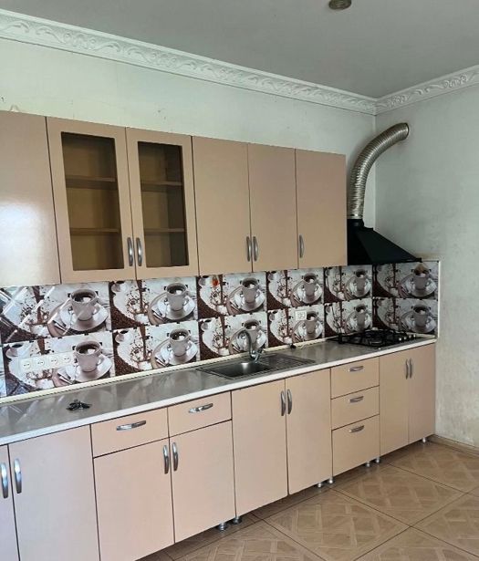 4 room Flat For Rent. Varketili  - picture #1