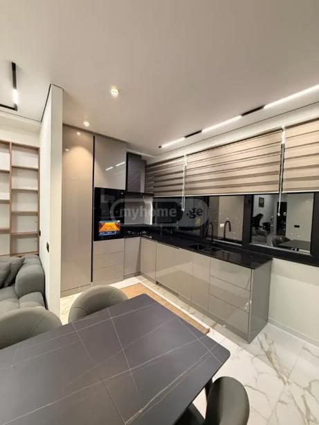 3 room Flat For Sale. Batumi - picture #1