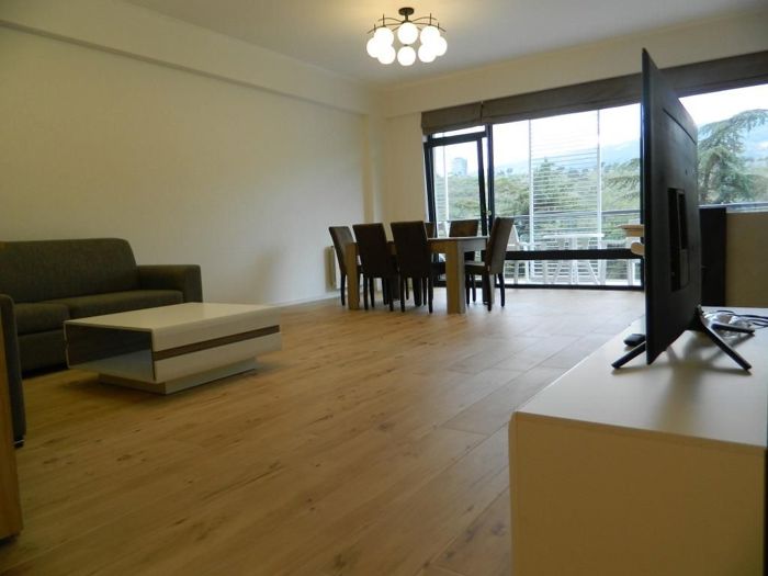 3 room Flat For Rent. Saburtalo  - picture #1