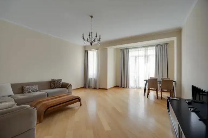 2 room Flat For Rent. Mtatsminda  - picture #1