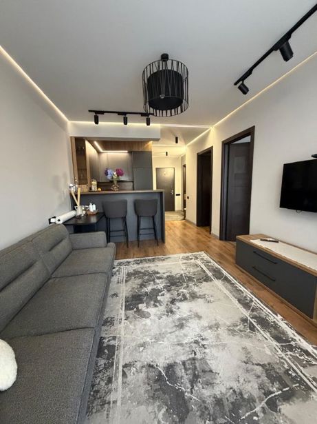 3 room Flat For Rent. Batumi - picture #1