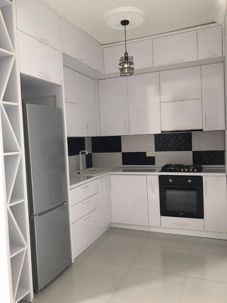 3 room Flat For Rent. Batumi - picture #1