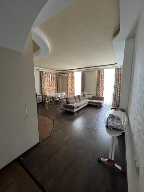 3 room Flat For Sale. Isani  - picture #1