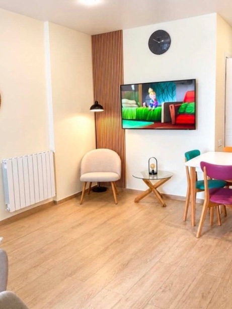 3 room Flat For Rent. Batumi - picture #1
