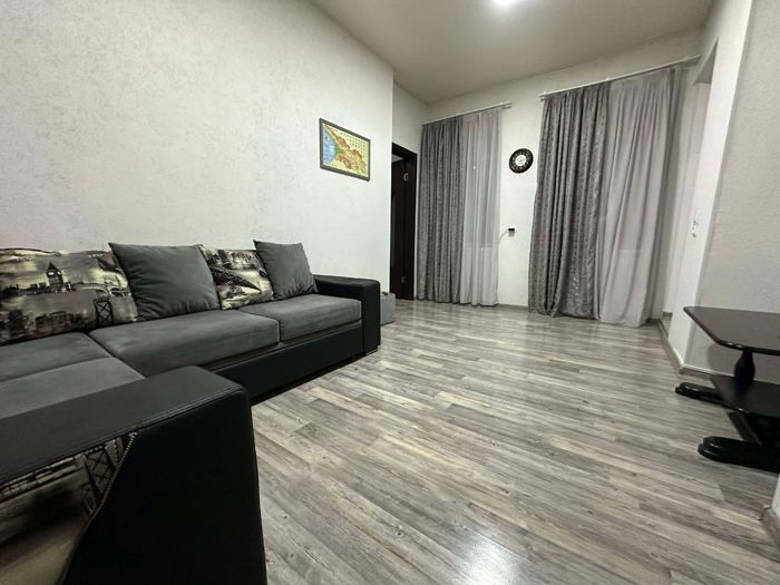 2 room Flat For Rent. Abanotubani  - picture #1