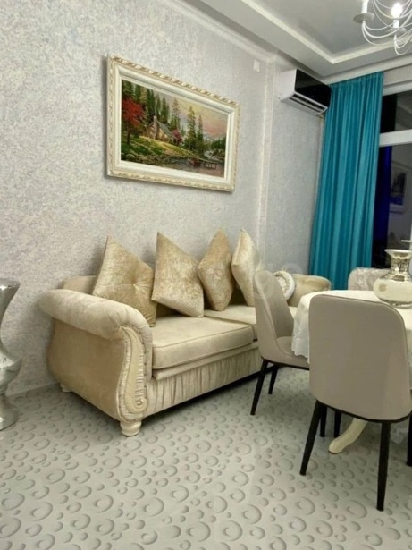 2 room Flat For Rent. Batumi - picture #1