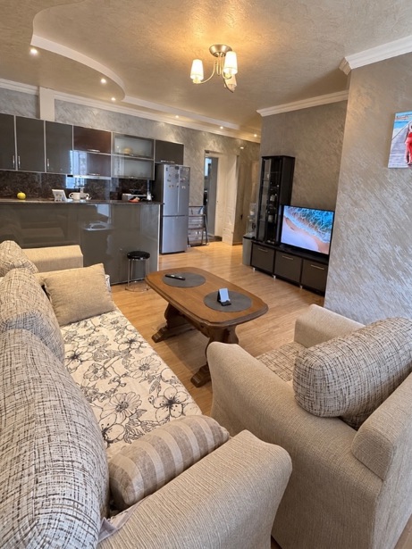 2 room Flat For Rent. Batumi - picture #1