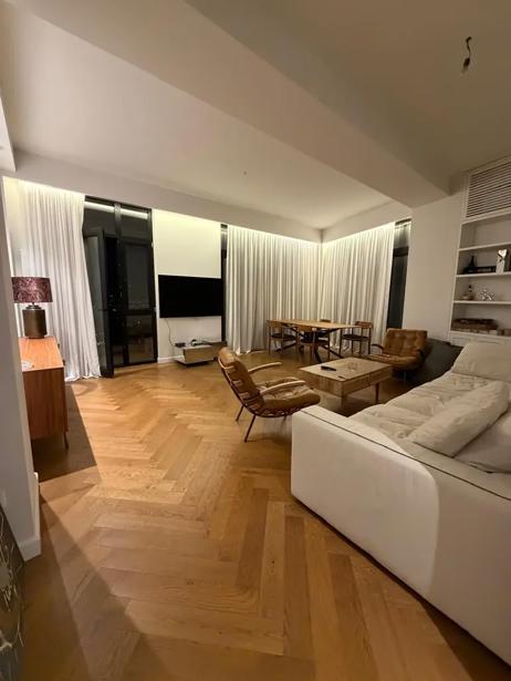 3 room Flat For Sale. Vera  - picture #1