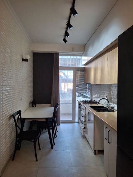 3 room Flat For Rent. Saburtalo  - picture #1