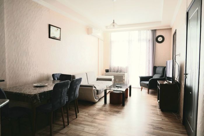 3 room Flat For Rent. Batumi - picture #1