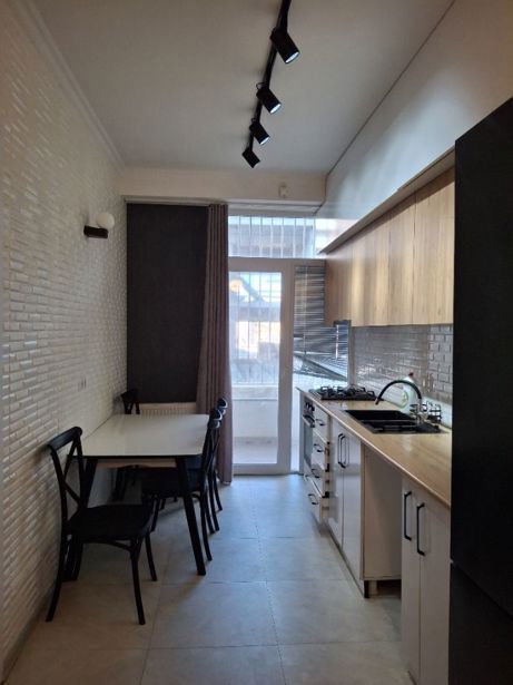 3 room Flat For Rent. Saburtalo  - picture #1