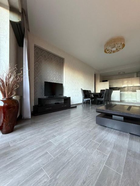 4 room Flat For Rent. Vake  - picture #1