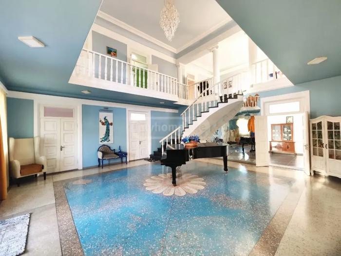 Private House For Rent. Batumi - picture #1