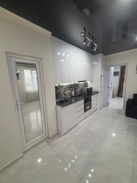 2 room Flat For Rent. Batumi - picture #1