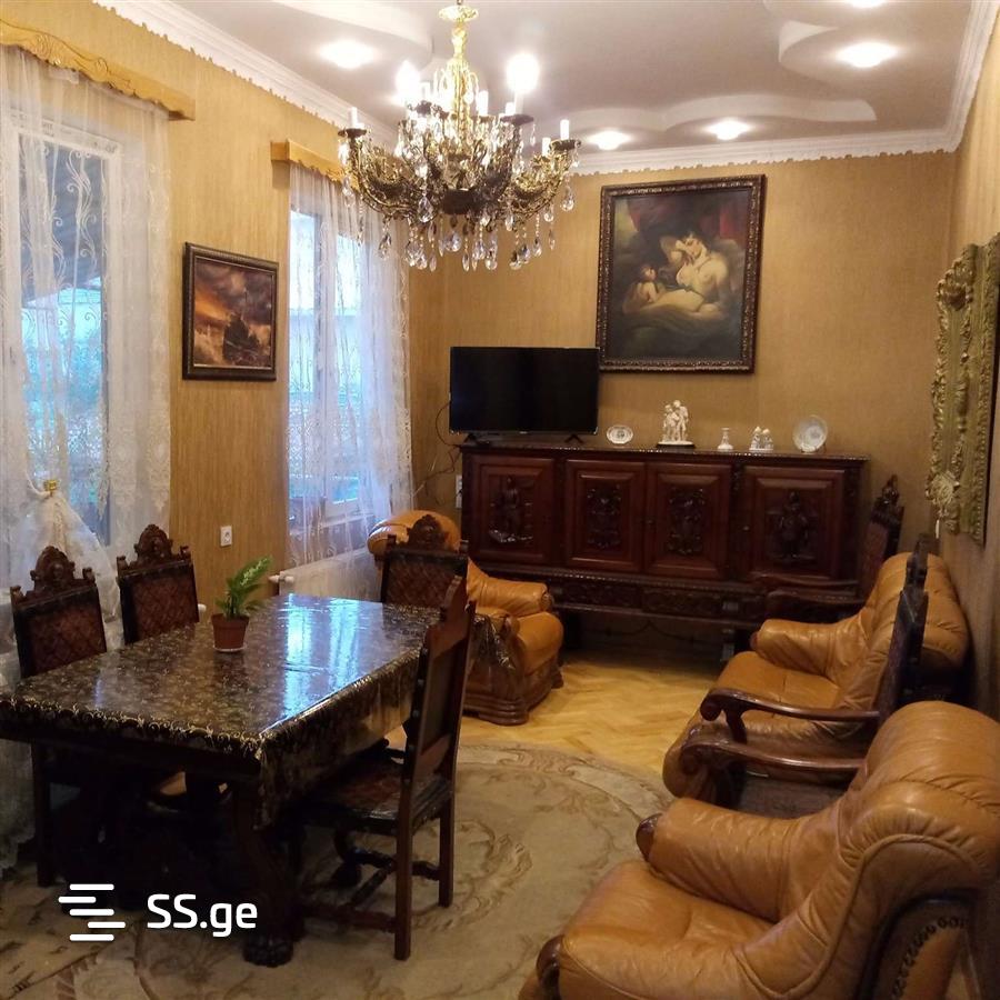 1 Room Flat Daily Rent. Gori view 3