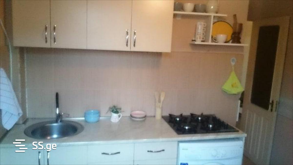 2 Room Flat Daily Rent. Tskaltubo view 7