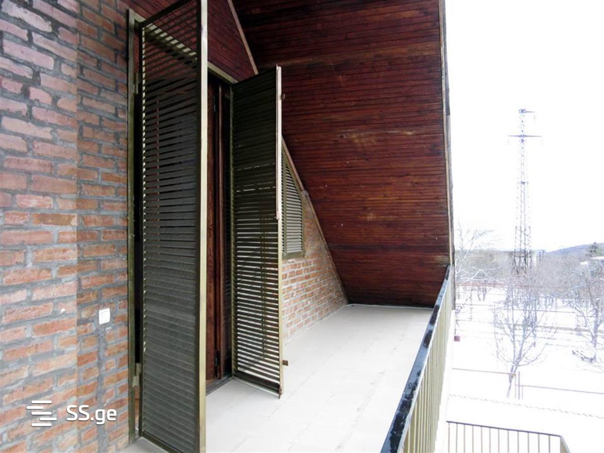 8 Room Summer Cottage For Sale view 10
