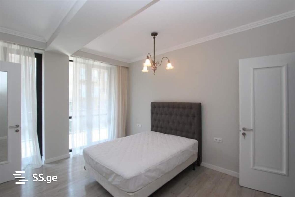 4 Room Flat For Rent. Vake view 8