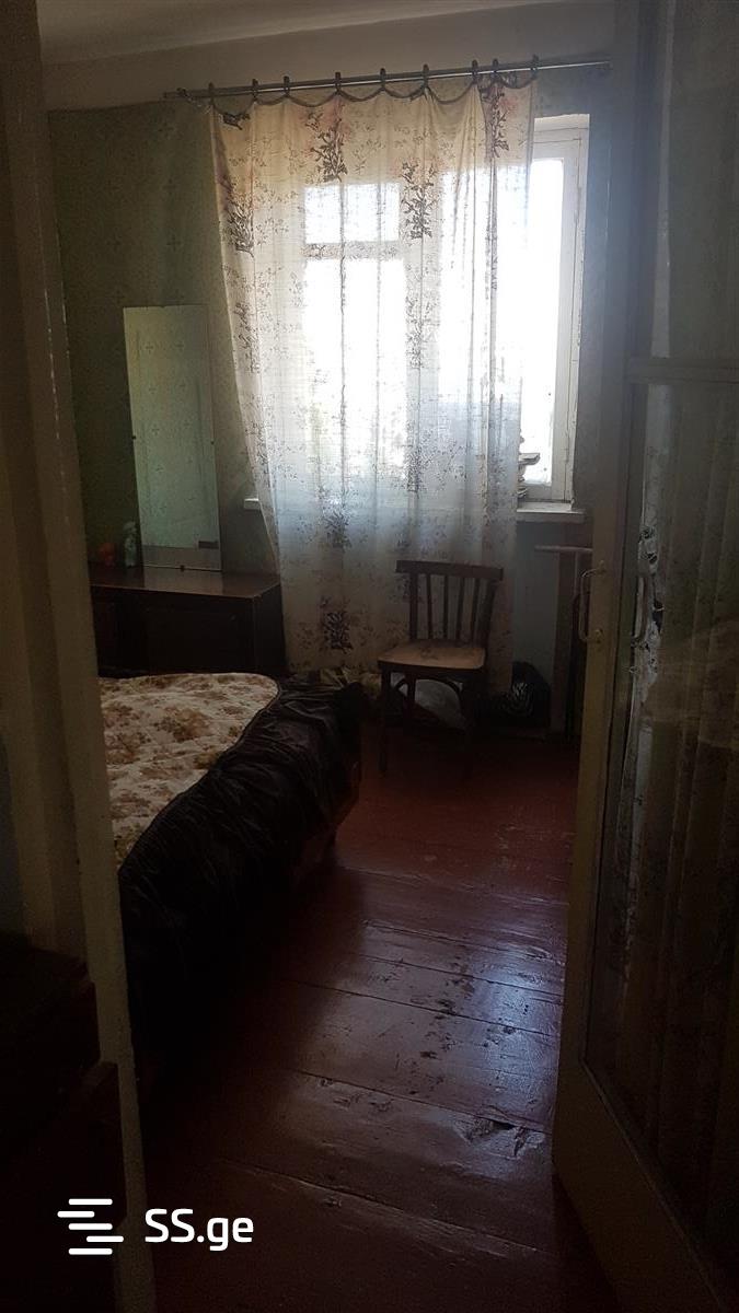 3 Room Flat For Sale, 2 of 4