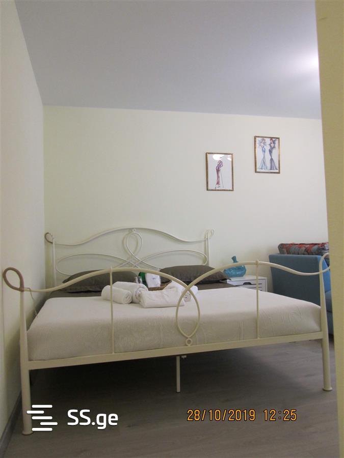 1 room Flat Daily rent. Saburtalo - Widok 4