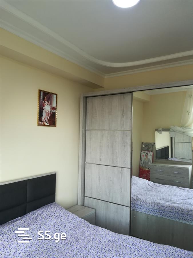 1 Room Flat Daily Rent. Poti view 5