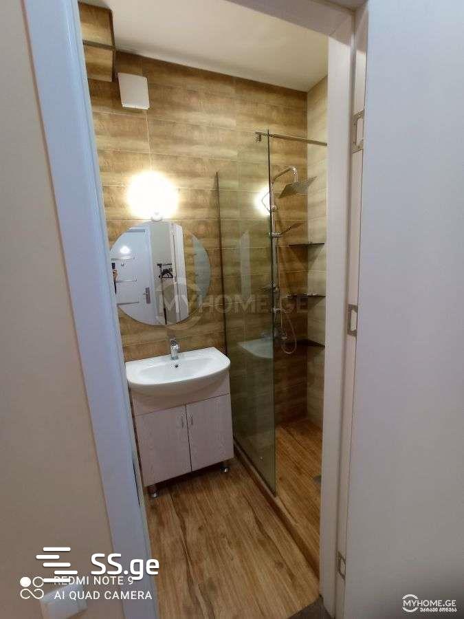 1 Room Flat Daily Rent. Avlabari view 11