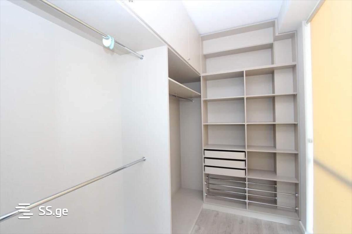 4 Room Flat For Rent. Vake view 6